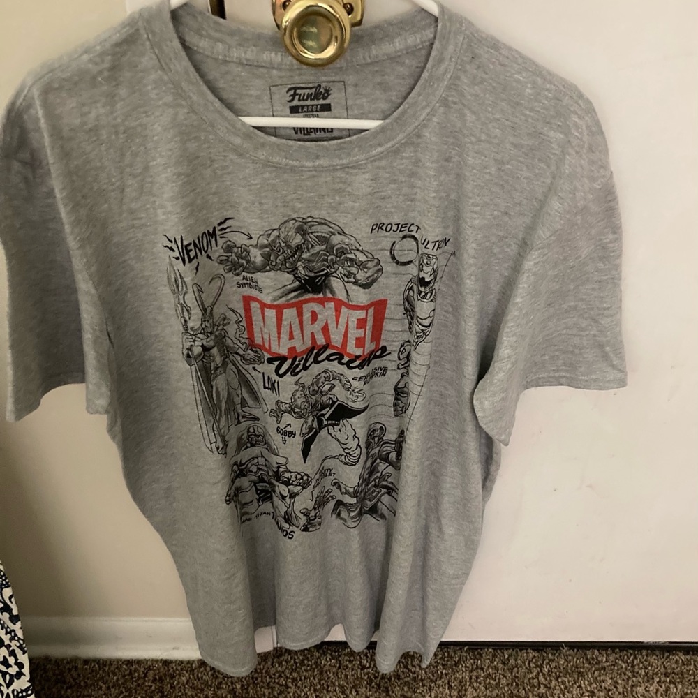 Marvel Villains gray tshirt size L